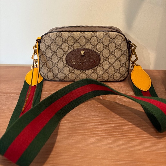 Gucci Purse - Picture 1 of 4